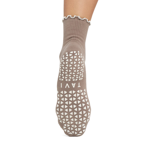 Aria Ruffle Grip Socks | Socks > Grip | Tavi – Tavi Active