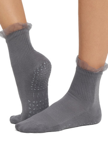 Aria Tulle Ruffle Grip Socks | Socks > Grip | Tavi – Tavi Active