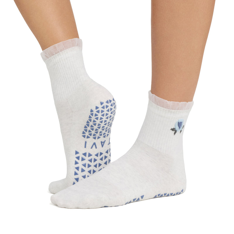 Aria Tulle Ruffle Grip Socks | Socks > Grip | Tavi – Tavi Active