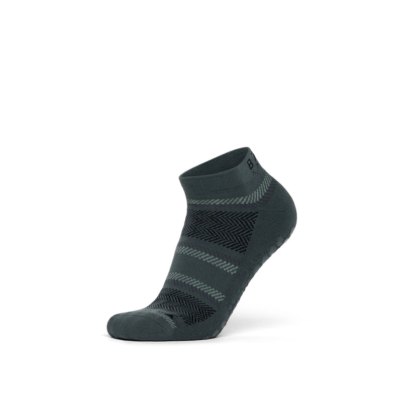 Base33 Low Rise Grip Socks | Socks > Grip | Base33 – Tavi Active
