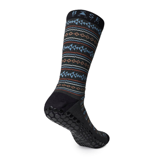 Base33 Crew Grip Socks | Socks > Grip | Base33 – Tavi Active
