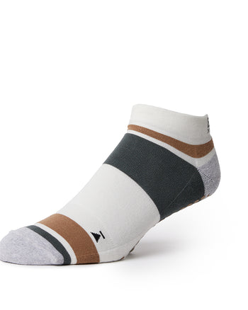 Base33 Low Rise Grip Socks | Socks > Grip | Base33 – ToeSox | Tavi | Vooray