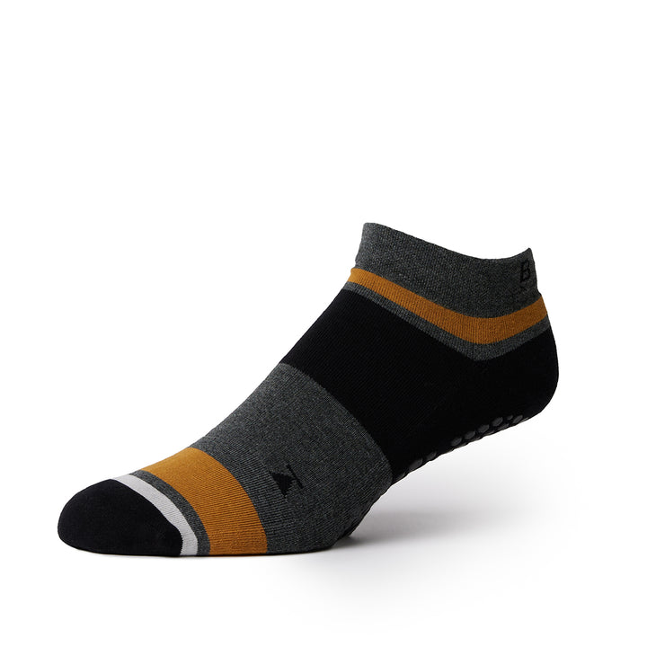 Base33 Low Rise Grip Socks | Socks > Grip | Base33 – ToeSox | Tavi | Vooray