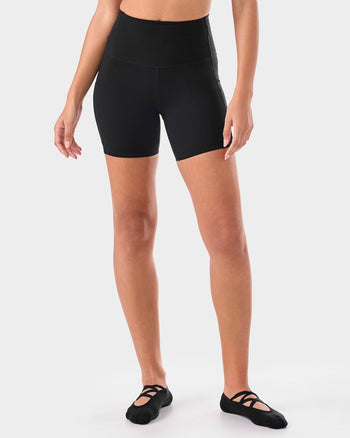 TaviSculpt® Stash & Dash Biker Short 6" | Bottoms > Biker Shorts | Tavi – ToeSox | Tavi | Vooray