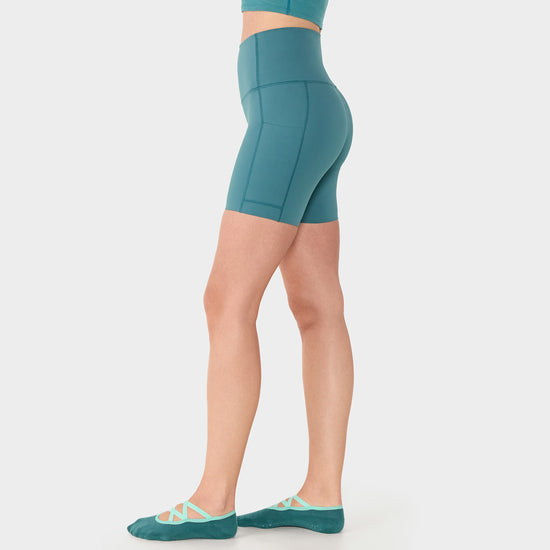 Stash & Dash Biker Short 6" | Bottoms > Biker Shorts | Tavi – Tavi Active