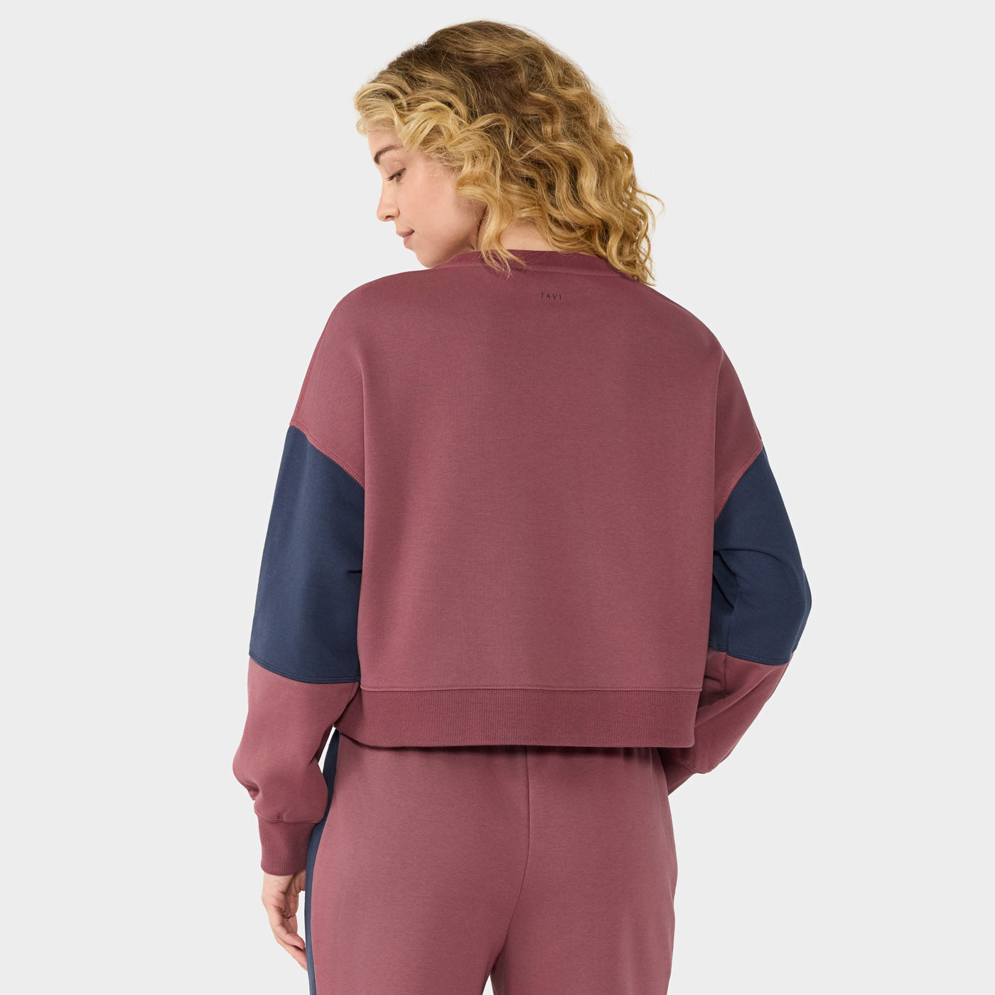Contrast Terry Sweatshirt | Tops > Sweaters & Hoodies | Tavi – Tavi Active