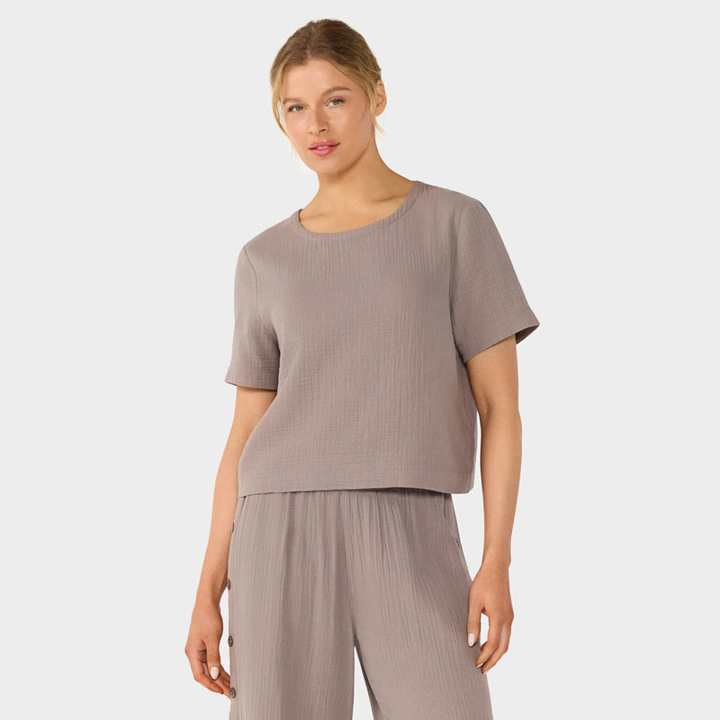 Unwind Gauze Tee | Tops > Short Sleeve | Tavi – Tavi Active