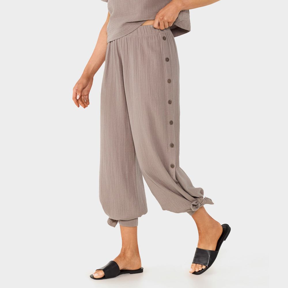 Unwind Gauze Pant | Bottoms > Pants | Tavi – Tavi Active