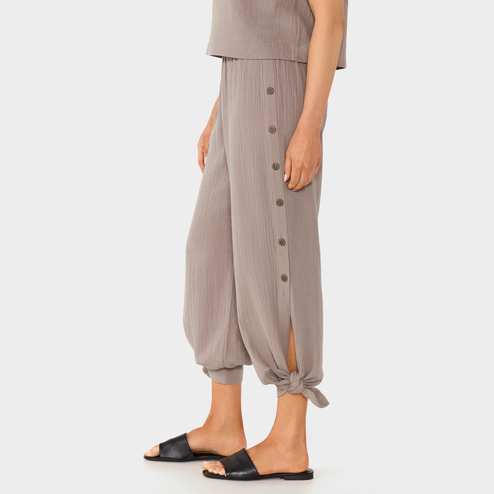 Unwind Gauze Pant | Bottoms > Pants | Tavi – Tavi Active