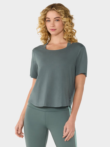 Scoop Neck Vent Tee | Tops > Short Sleeve | Tavi – Tavi Active
