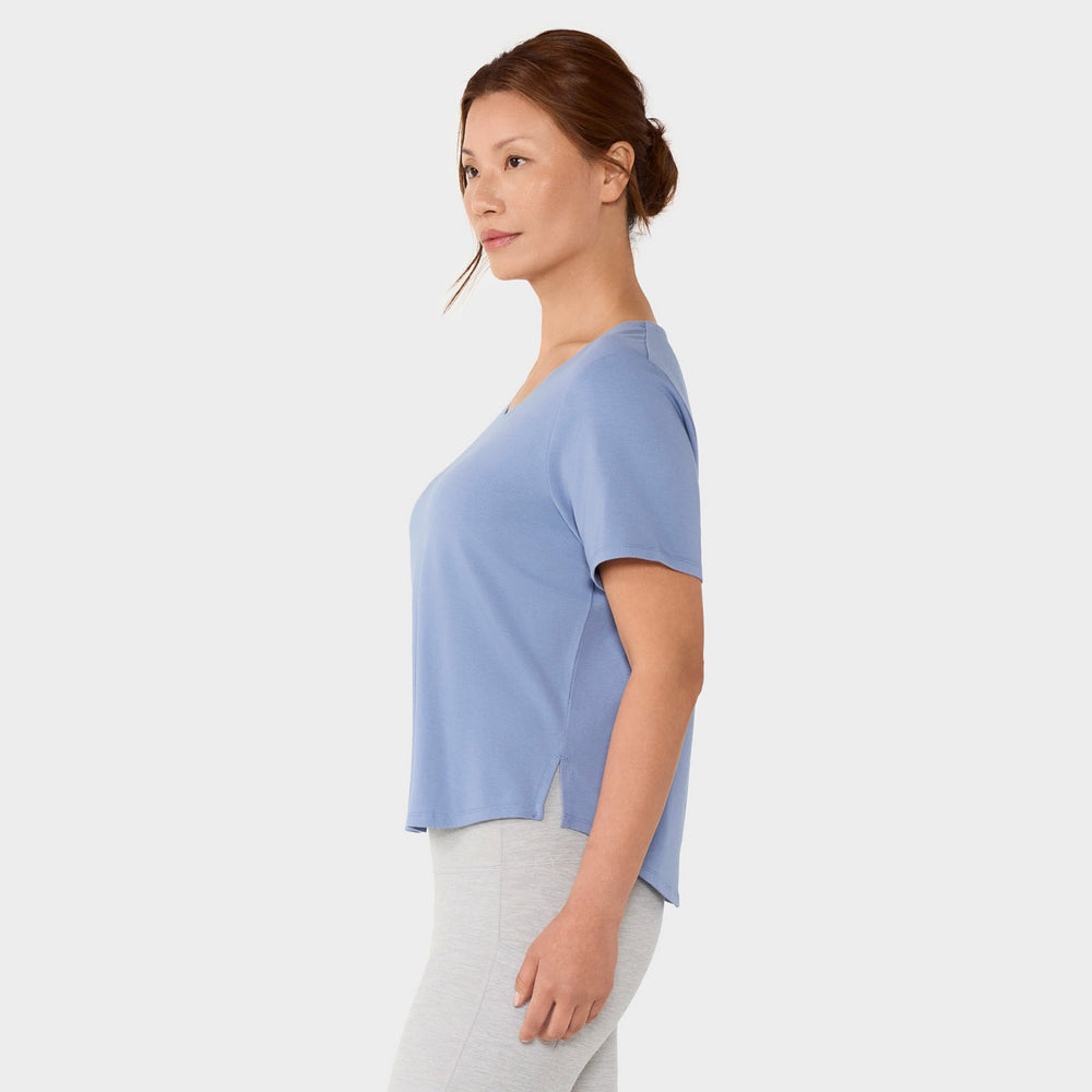 Scoop Neck Vent Tee | Tops > Short Sleeve | Tavi – Tavi Active