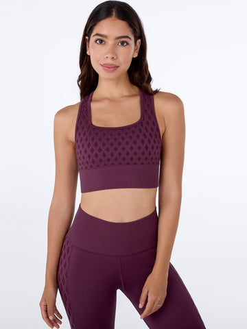 Seamless Diamond Textured Racerback Bra | Womens > Bras | Tavi – Tavi Active