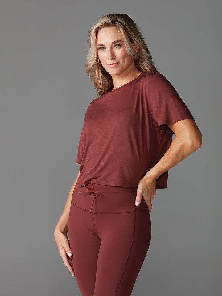 # Crop Tee * | Tops > Short Sleeve | Tavi – ToeSox | Tavi | Vooray