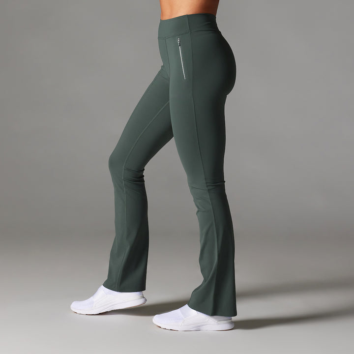 Apres Pant | Bottoms > Pants | Tavi – ToeSox | Tavi | Vooray