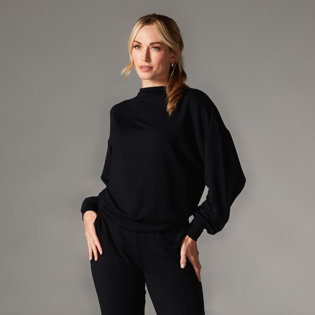 Slope Crew Sweatshirt | Tops > Sweaters & Hoodies | Tavi – Tavi Active