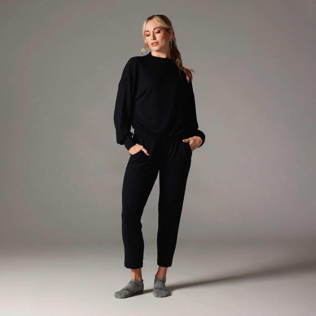 Slope Crew Sweatshirt | Tops > Sweaters & Hoodies | Tavi – Tavi Active