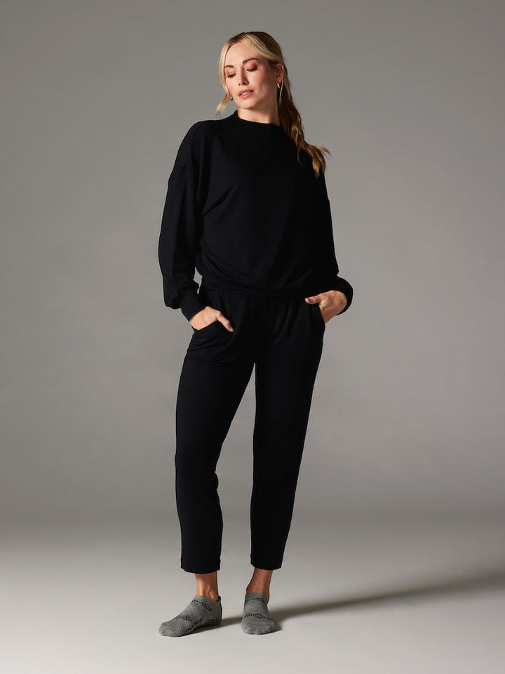 Slope Crew Sweatshirt | Tops > Sweaters & Hoodies | Tavi – Tavi Active