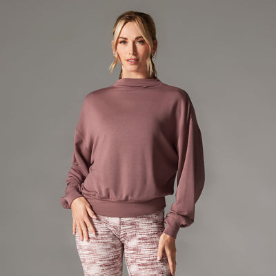 Slope Crew Sweatshirt | Tops > Sweaters & Hoodies | Tavi – Tavi Active