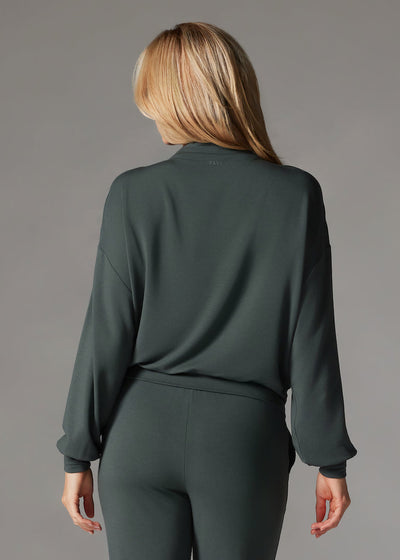 Slope Crew Sweatshirt | Tops > Sweaters & Hoodies | Tavi – Tavi Active