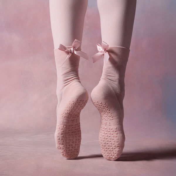Kalea Grip Socks | Socks > Grip | Tavi – Tavi Active