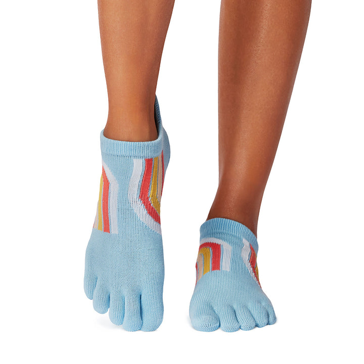 Full Toe Low Rise Grip Socks | Socks > Grip | ToeSox – ToeSox | Tavi | Vooray