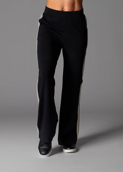 # Cozy Wide Leg Pant | Bottoms > Pants | Tavi – ToeSox | Tavi | Vooray