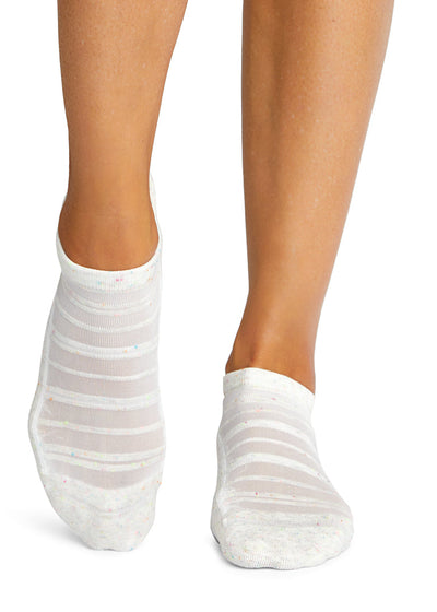 # Savvy Breeze Grip Socks | Socks > Grip | Tavi – ToeSox | Tavi | Vooray
