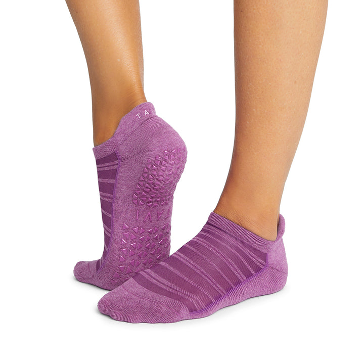 # Savvy Breeze Grip Socks | Socks > Grip | Tavi – ToeSox | Tavi | Vooray