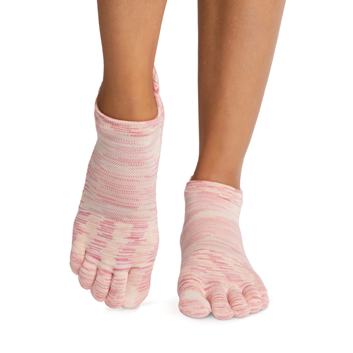 # Full Toe Low Rise Tec Grip Socks | Socks > Grip | ToeSox – ToeSox | Tavi | Vooray