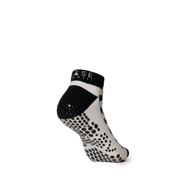 Base33 Low Rise Grip Socks | Socks > Grip | Base33 – Tavi Active