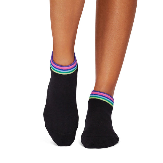 Cora Grip Socks | Socks > Grip | Tavi – Tavi Active