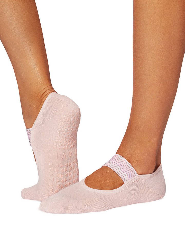 Lola Grip Socks | Socks > Grip | Tavi – Tavi Active