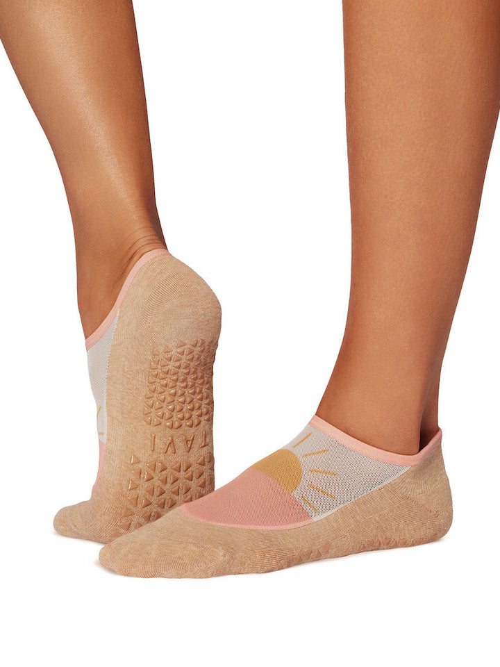 Maddie Grip Socks | Socks > Grip | Tavi – Tavi Active