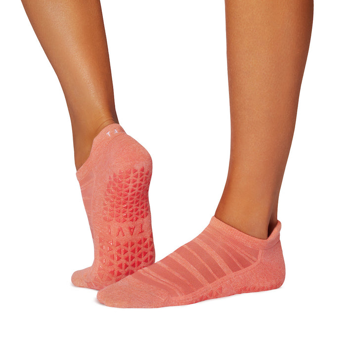 Savvy Breeze Grip Socks | Socks > Grip | Tavi – ToeSox | Tavi | Vooray