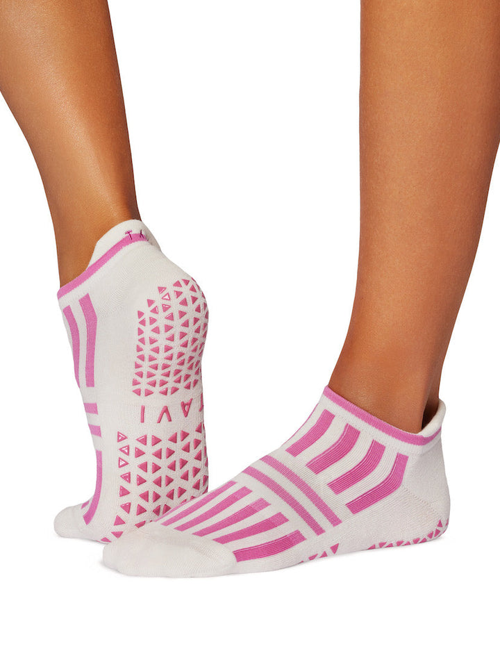Savvy Grip Socks | Socks > Grip | Tavi – Tavi Active