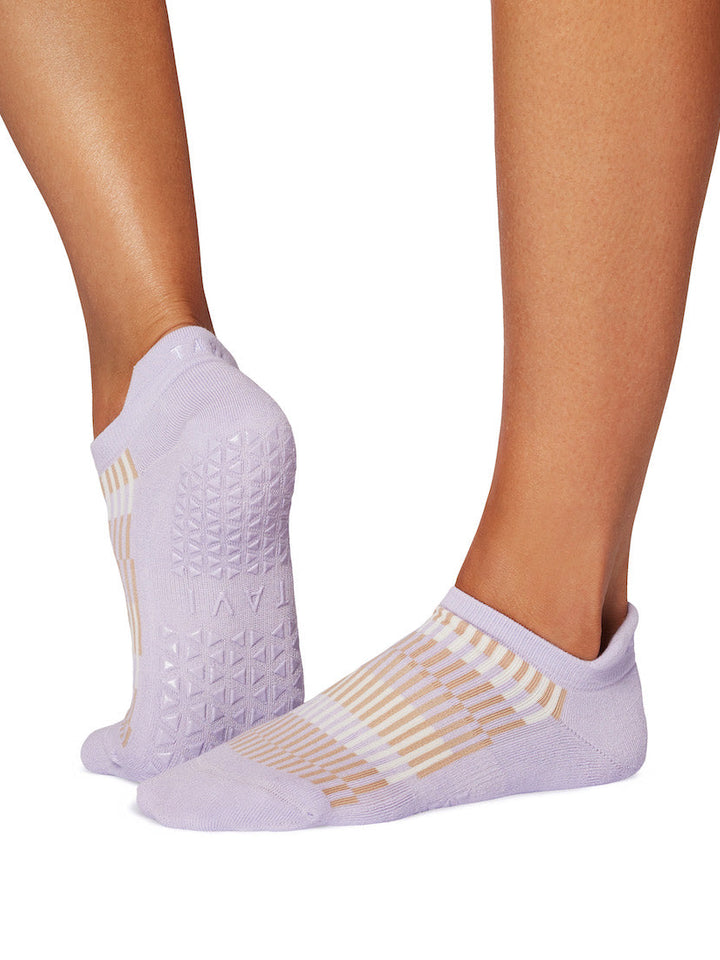 Savvy Grip Socks | Socks > Grip | Tavi – Tavi Active