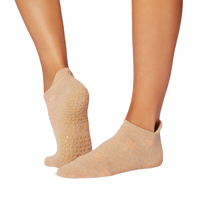 Savvy Grip Socks | Socks > Grip | Tavi – ToeSox | Tavi | Vooray