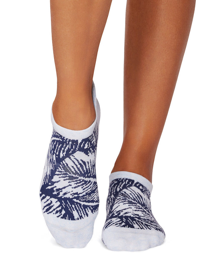 Savvy Grip Socks | Socks > Grip | Tavi – Tavi Active