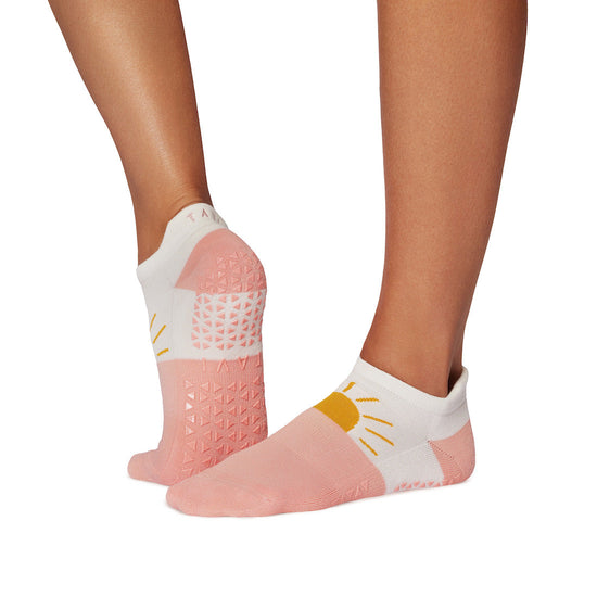 Savvy Grip Socks | Socks > Grip | Tavi – Tavi Active
