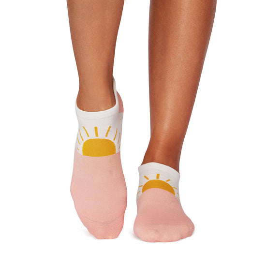 Savvy Grip Socks | Socks > Grip | Tavi – Tavi Active