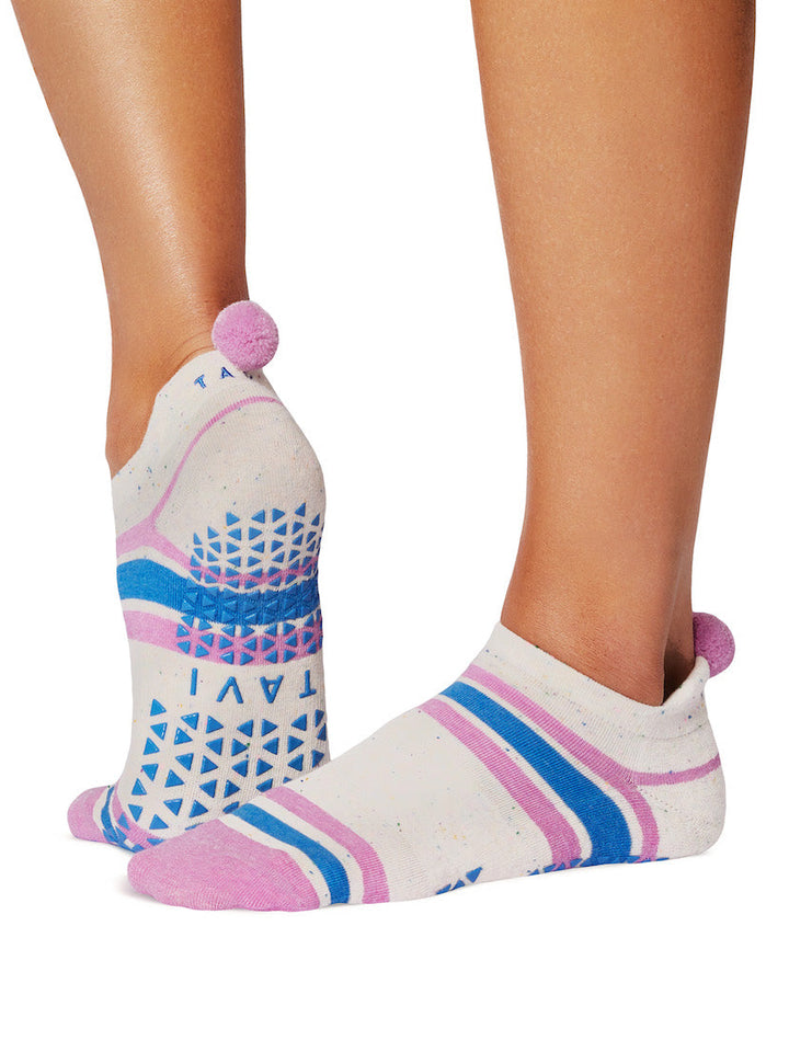 Savvy Grip Socks | Socks > Grip | Tavi – Tavi Active
