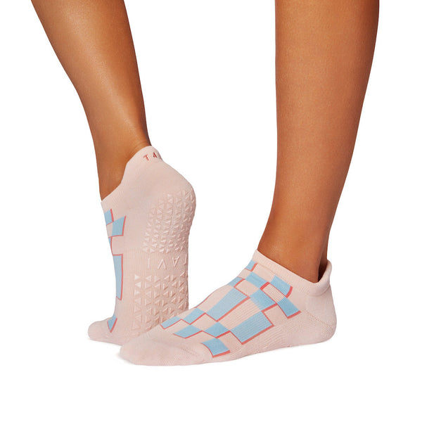 Savvy Grip Socks | Socks > Grip | Tavi – Tavi Active