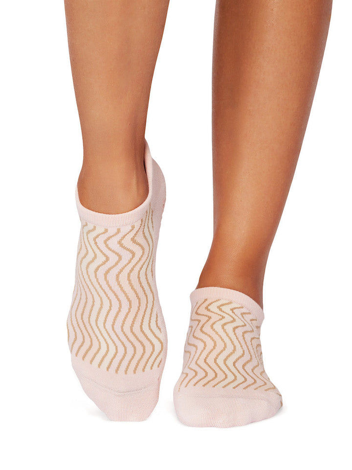 Savvy Grip Socks | Socks > Grip | Tavi – Tavi Active