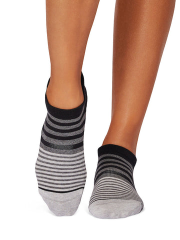 Savvy Grip Socks | Socks > Grip | Tavi – Tavi Active