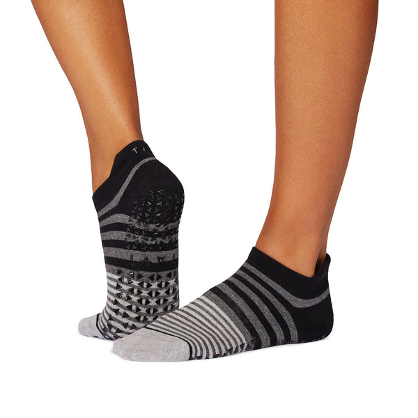 Savvy Grip Socks | Socks > Grip | Tavi – Tavi Active