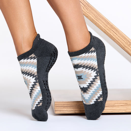 Savvy Grip Socks | Socks > Grip | Tavi – Tavi Active