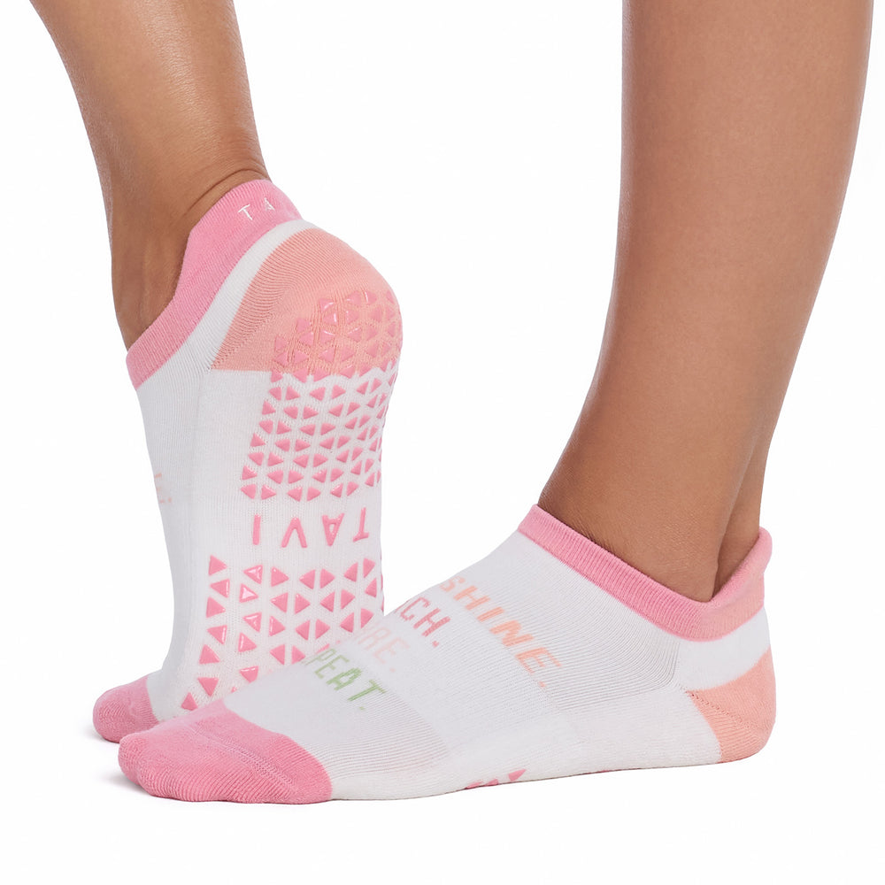 Savvy Grip Socks | Socks > Grip | Tavi – Tavi Active
