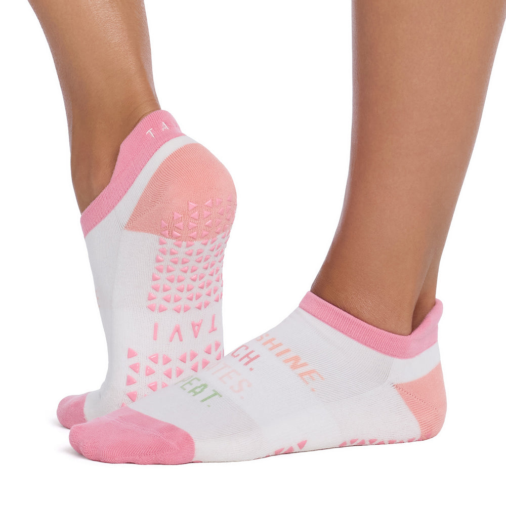 Savvy Grip Socks | Socks > Grip | Tavi – Tavi Active