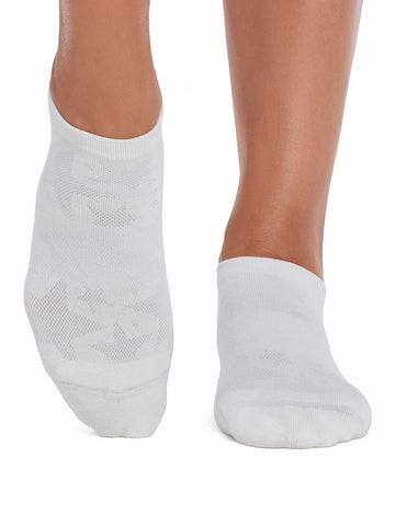 Savvy Grip Socks | Socks > Grip | Tavi – Tavi Active