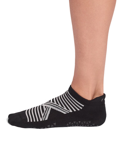 Savvy Grip Socks | Socks > Grip | Tavi – Tavi Active